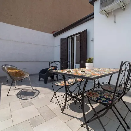 Appartement Lovely *